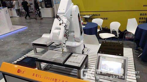 看準產業發展方向，力爭做機器人行業“引路人”！