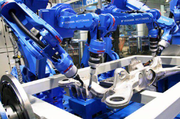 日本工業機器人去年訂單額突破1萬億日元