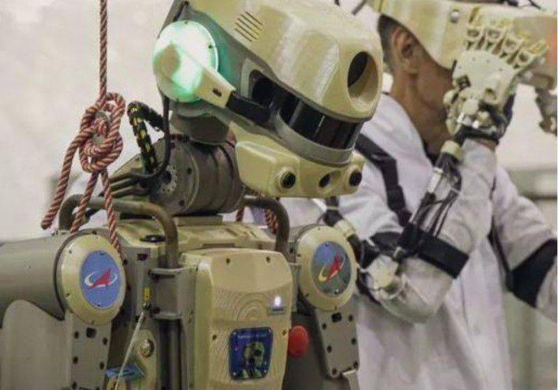 IBM的空間站機器人CIMON已經返回地球 測試順利完成