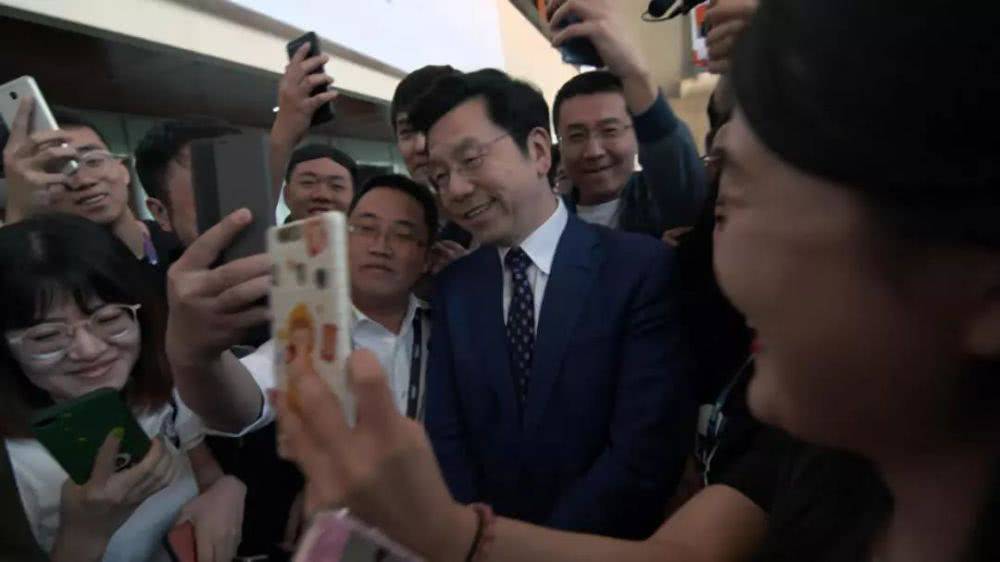 60 Minutes專訪李開復：泛人工智能可能永遠實現不了