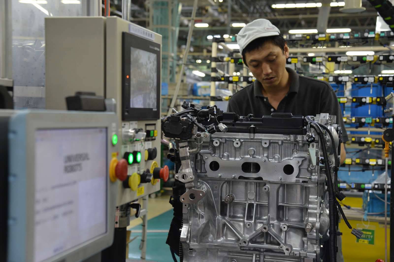優傲機器人助力日本汽車工廠自動化，解決勞動力短缺及節拍超時問題