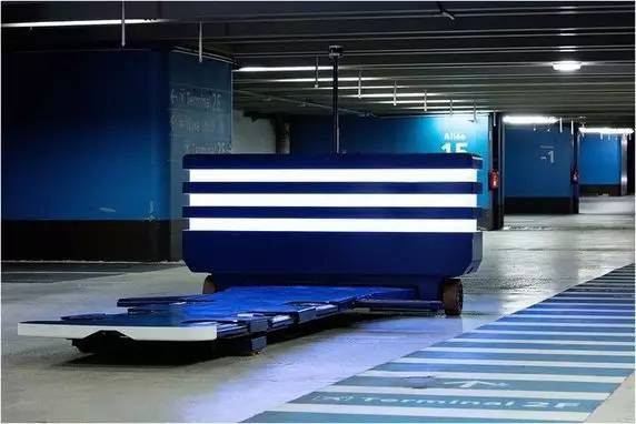 法國機場使用機器人代客泊車 節省時間節約空間