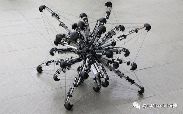 腳多不礙事！機器人Mochibot擁有32條腿 全方位移動超平穩