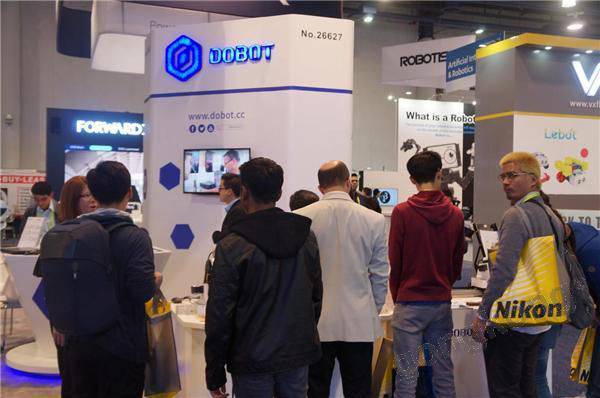 CES 2019丨越疆科技攜DOBOT魔術師、M1、魔組領跑中國創新