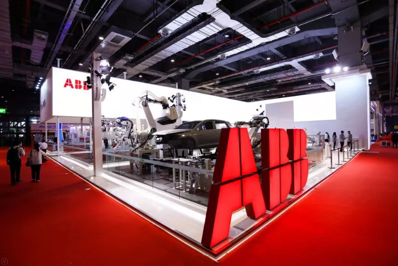 ABB全新倒裝SCARA機器人大幅提升柔性